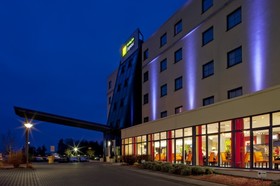 Holiday Inn Express Frankfurt Airport