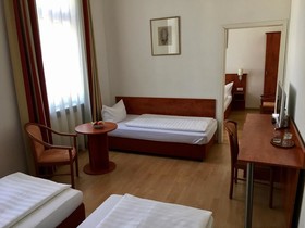 Pension Am Ledermuseum