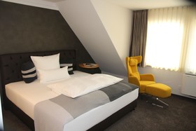 Höll am Main Hotel