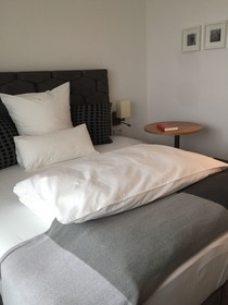 Höll am Main Hotel