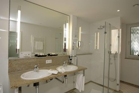 Waldhotel Tannenhäuschen
