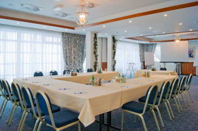 Panorama Berghotel Wettiner Höhe
