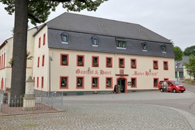 Roter Hirsch