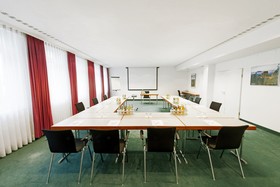 DORMERO Hotel Dresden Airport