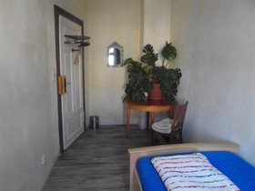 Homeplanet Hostel