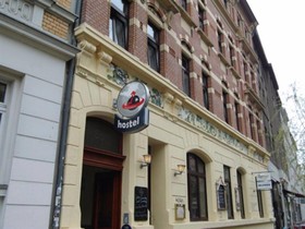 Homeplanet Hostel