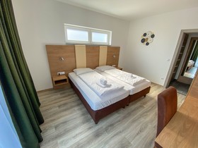 Limok Rooms
