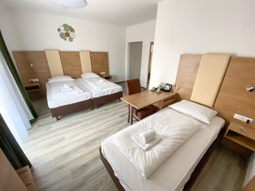 Limok Rooms