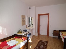 Space Hotel & Hostel Leipzig