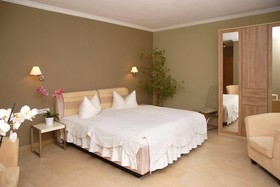 Marlis Pension