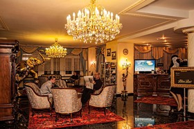 Hotel Alexandra