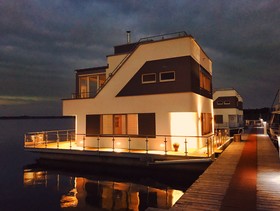 Schwimmendes Ferienhaus Robby II