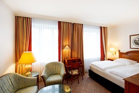 DORMERO Hotel Halle