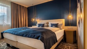 Holiday Inn - the niu, Ridge Halle Central Station