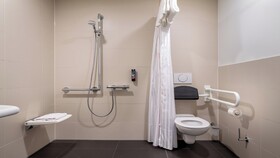 Holiday Inn - the niu, Ridge Halle Central Station