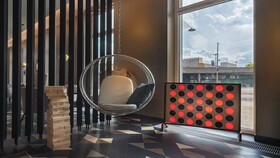 Holiday Inn - the niu, Ridge Halle Central Station