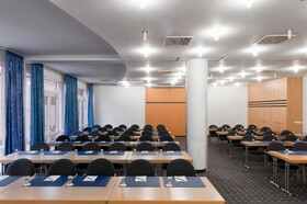 Tryp by Wyndham Halle