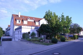 Check-Inn Hotel