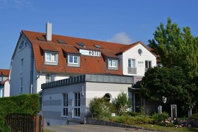 Check-Inn Hotel