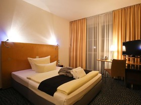 Check-Inn Hotel