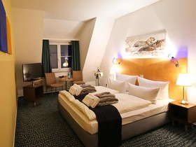 Check-Inn Hotel