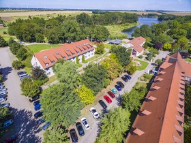 Bernstein Acamed Resort