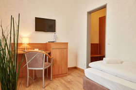 Bernstein Acamed Resort