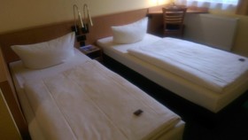 Acron Hotel
