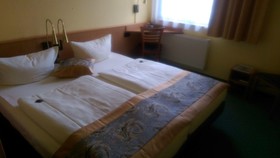 Acron Hotel