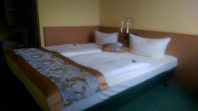 Acron Hotel