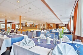 Hotelkabinenschiff Junker Jörg