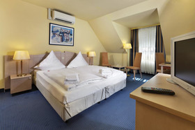 Tryp by Wyndham Lübeck Aquamarin