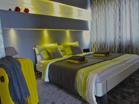 Hotel 108