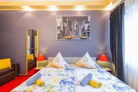 Hotel 108