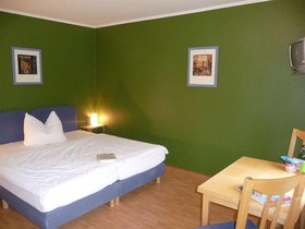 Ellen Hotel