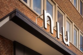 Holiday Inn - the niu, Welly Kiel