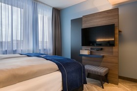 Holiday Inn - the niu, Welly Kiel