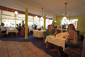 Eden Hotel - Haus an den Thermen