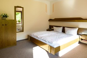 Zum letzten G'stehr - Black Forest River Side Hotel