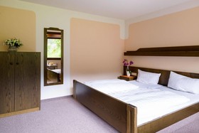 Zum letzten G'stehr - Black Forest River Side Hotel