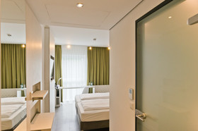 Super 8 by Wyndham Freiburg