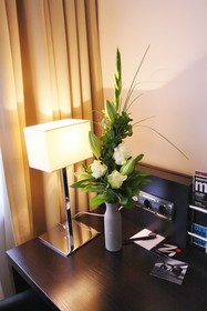 Zi Hotel & Lounge