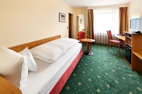 Best Western Queens Hotel