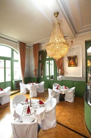 Gala Hotel