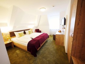 Kreuz-Post Hotel-Restaurant-Spa