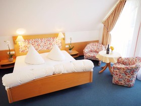 Kreuz-Post Hotel-Restaurant-Spa