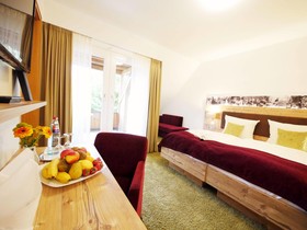 Kreuz-Post Hotel-Restaurant-Spa