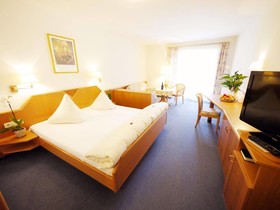Kreuz-Post Hotel-Restaurant-Spa
