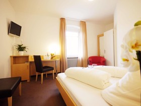 Kreuz-Post Hotel-Restaurant-Spa