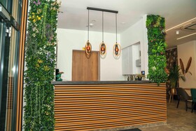 Central Hotel & Lounge